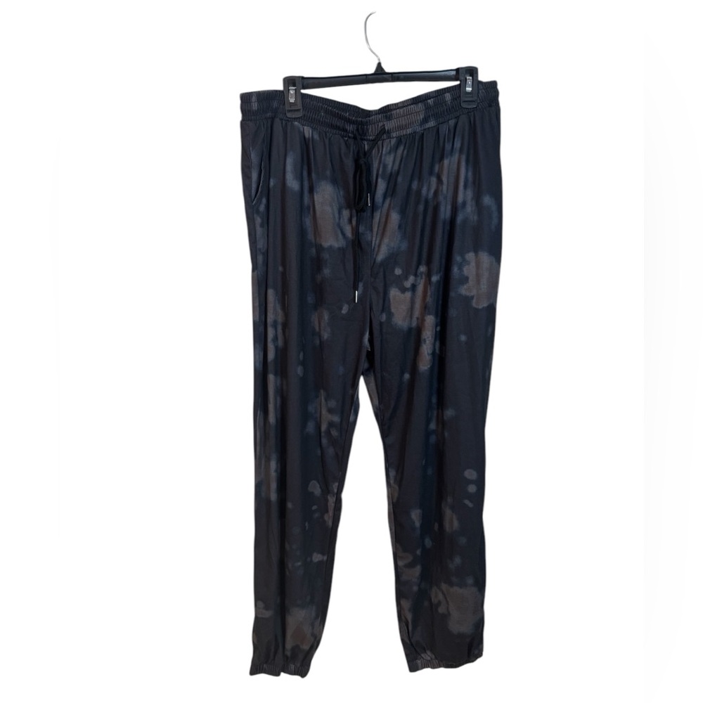 A pair of SHEIN blue track pants in size 3X